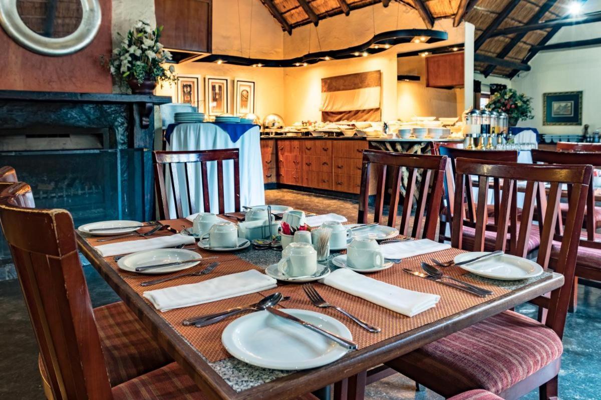 Shumba Valley Lodge *